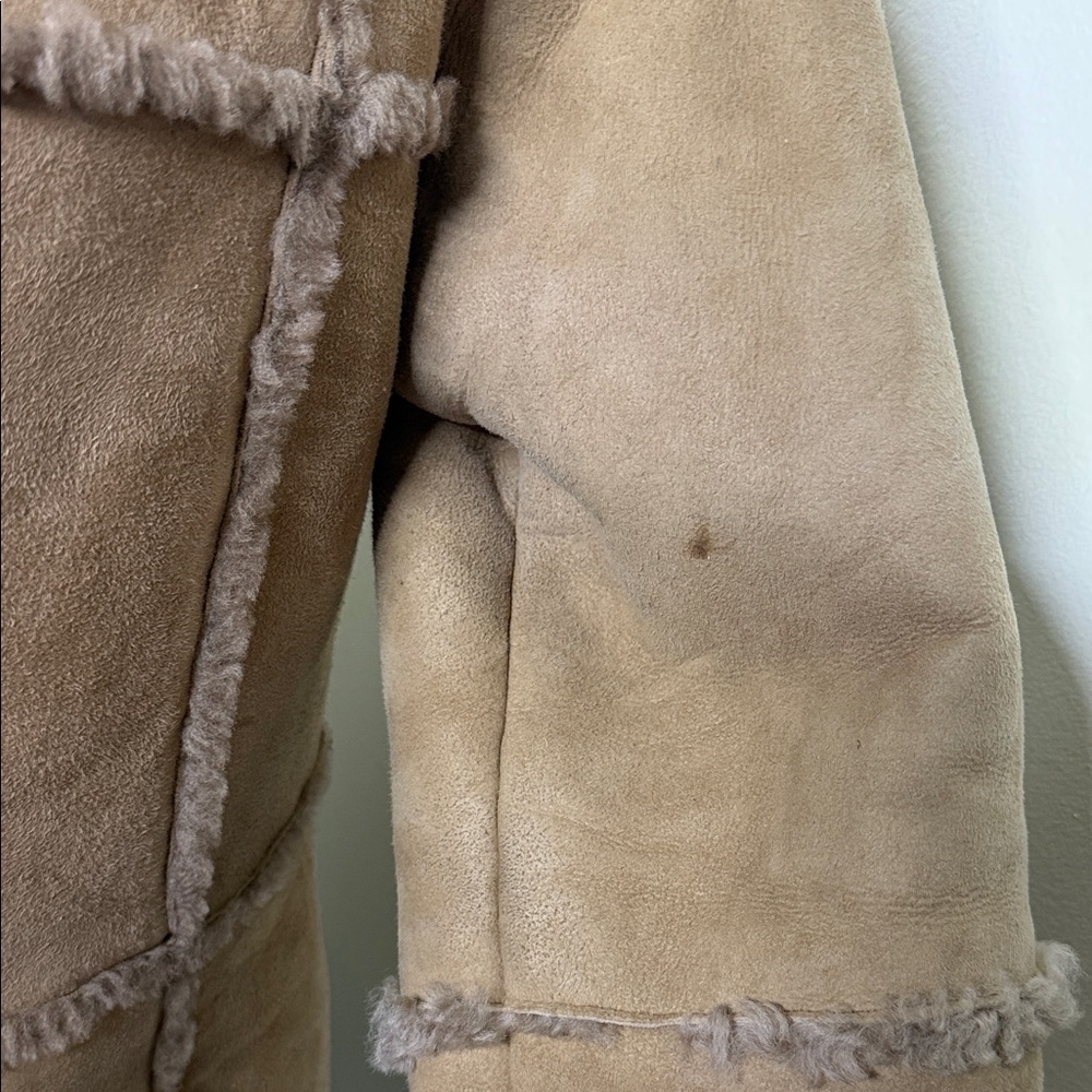 Women's Tan Shearling Jacket - Picture 8 of 14